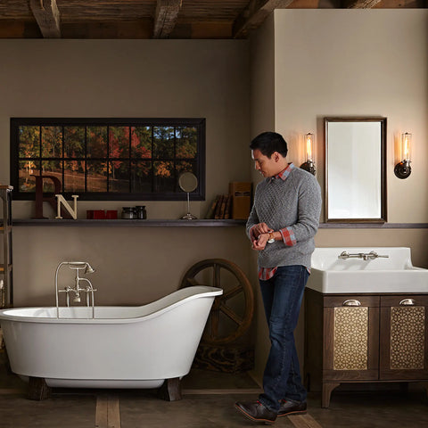 Robinet mural de lavabo espacé à 2 poignées Oak Hill avec poignées à levier