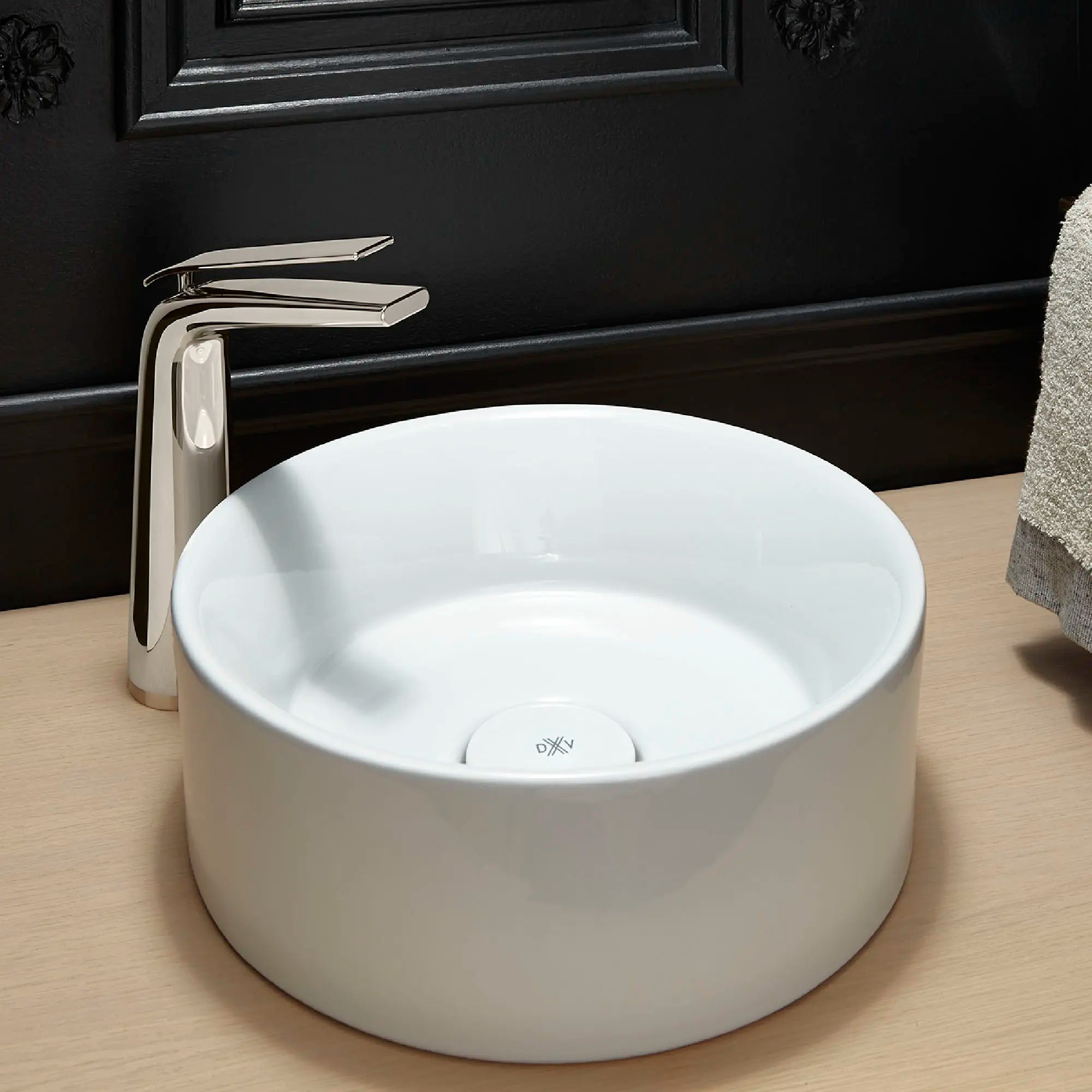 Robinet de lavabo vasque monotrou à poignée unique DXV Modulus // NICKEL BROSSÉ // 133011_D35120152150_CDNwebp.webp