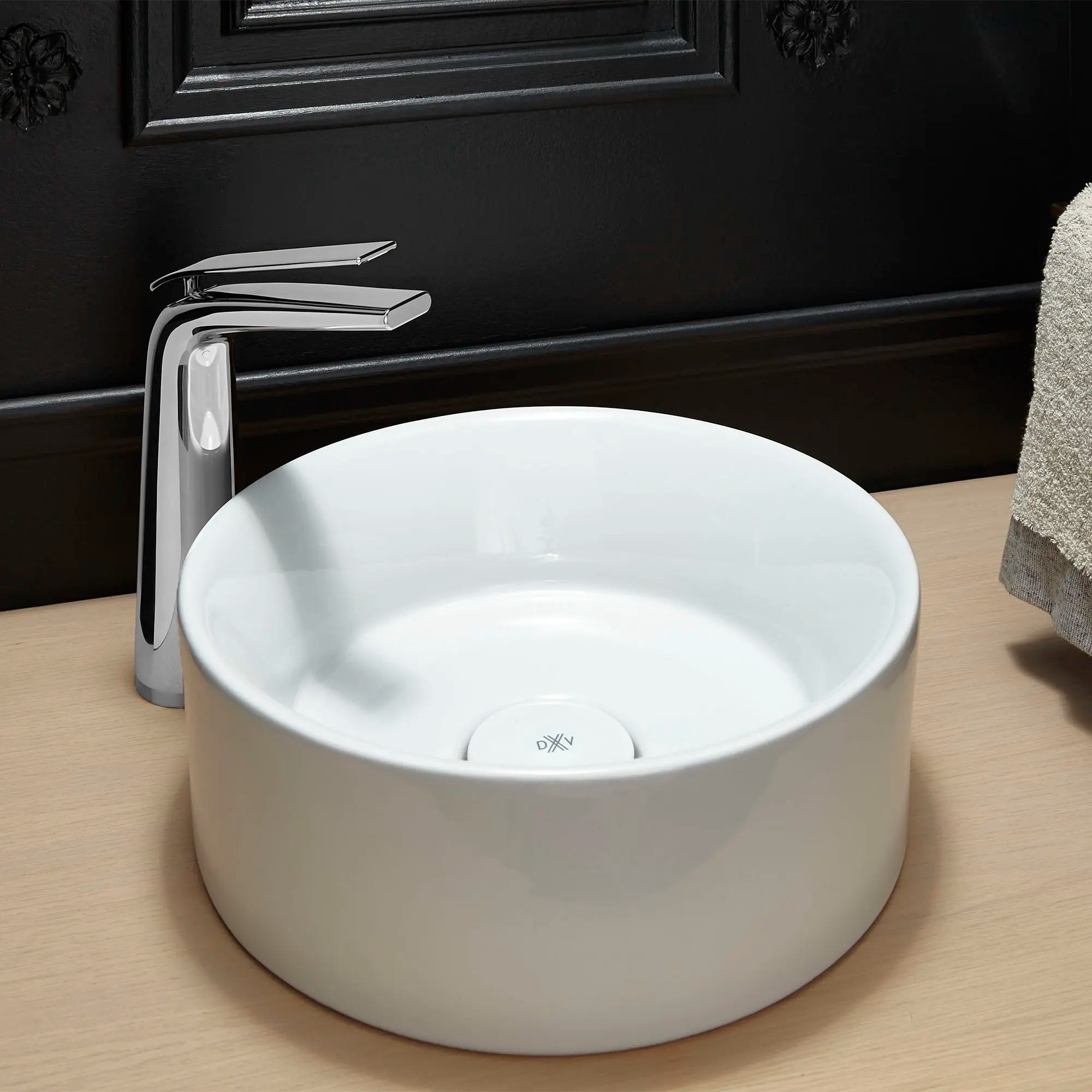 Robinet de lavabo vasque monotrou à poignée unique DXV Modulus // CHROME POLI // 160291_D35120152100_CDNwebp.webp