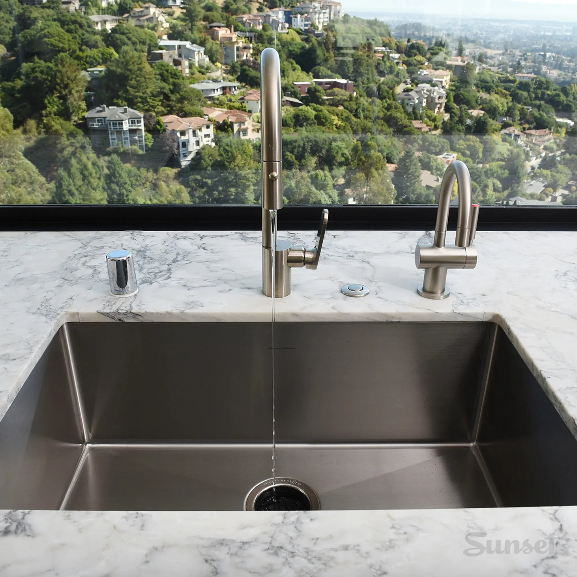 Robinet de cuisine à monocommande Fresno // ULTRA STEEL // 39921_D35403000355_06_0_CDNwebp.webp