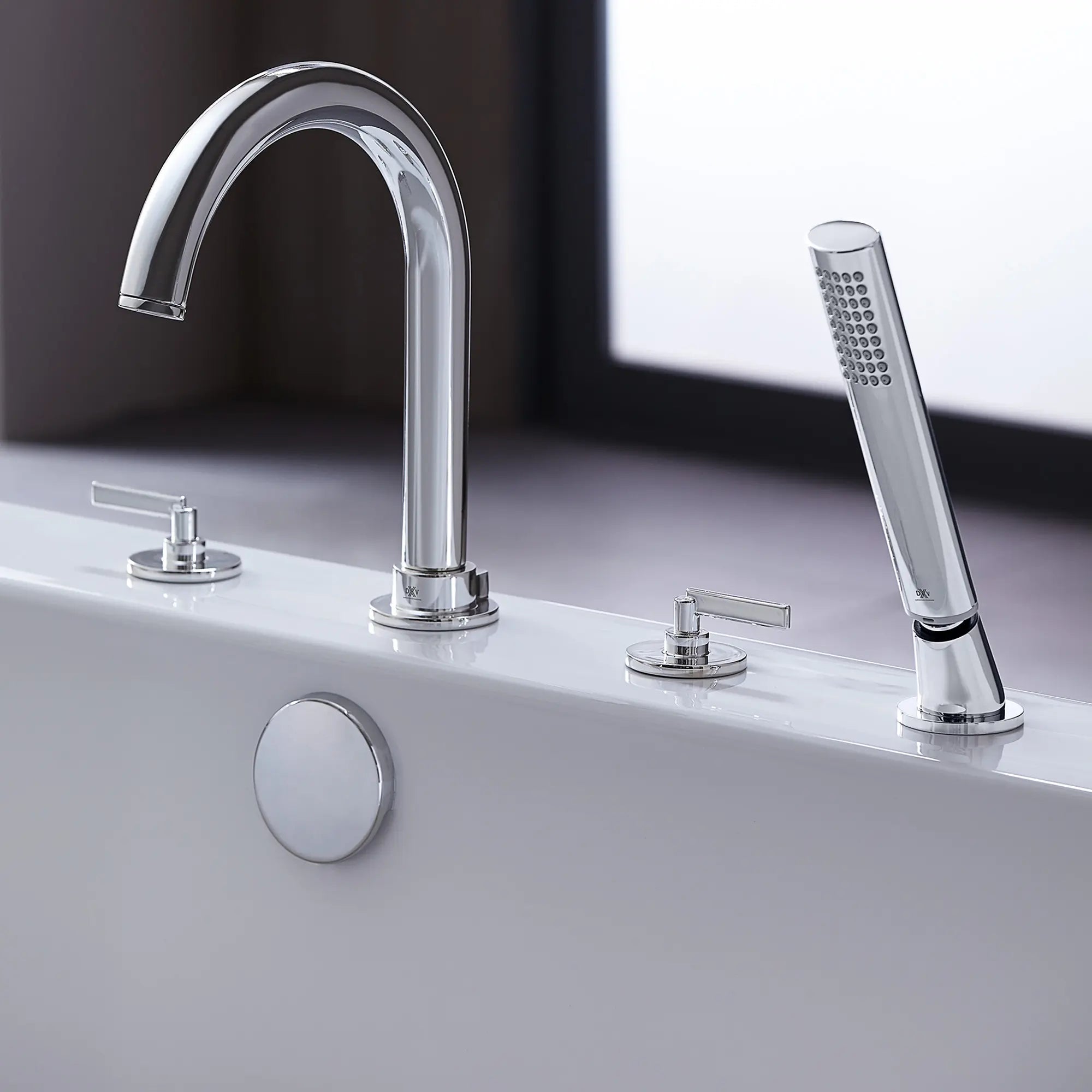 D35105900.100-PERCY LEVER DMTF WITH HAND SHOWER -PC // CHROME POLI // 40561_B_D35105900100_0_CDNwebp.webp