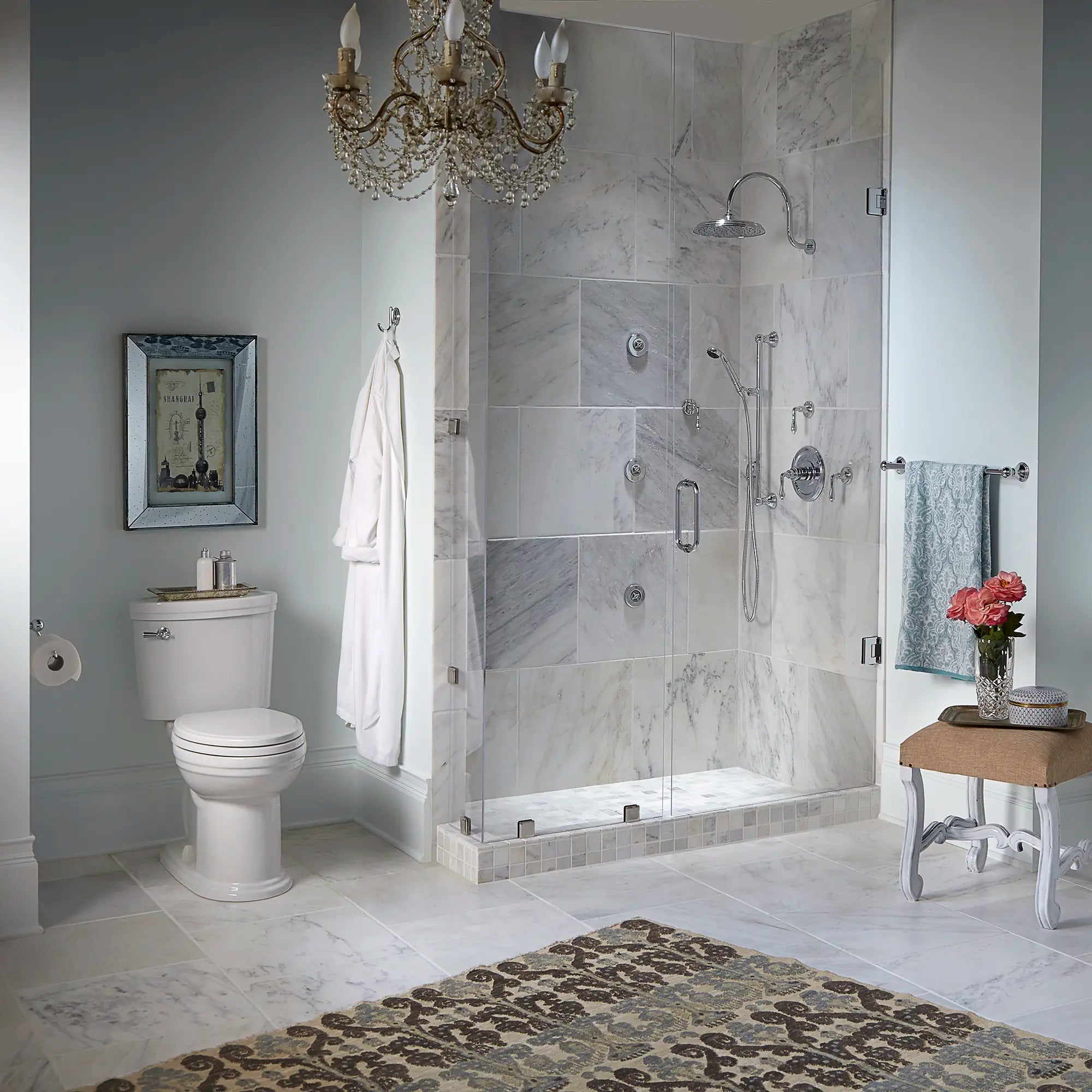 Toilette St. George, 2 pièces à cuvette allongée à hauteur de chaise avec siège // CANVAS WHITE // 40669_C-D2215AA104415_D20005800415_D35101800100_1_0_CDNwebp.webp