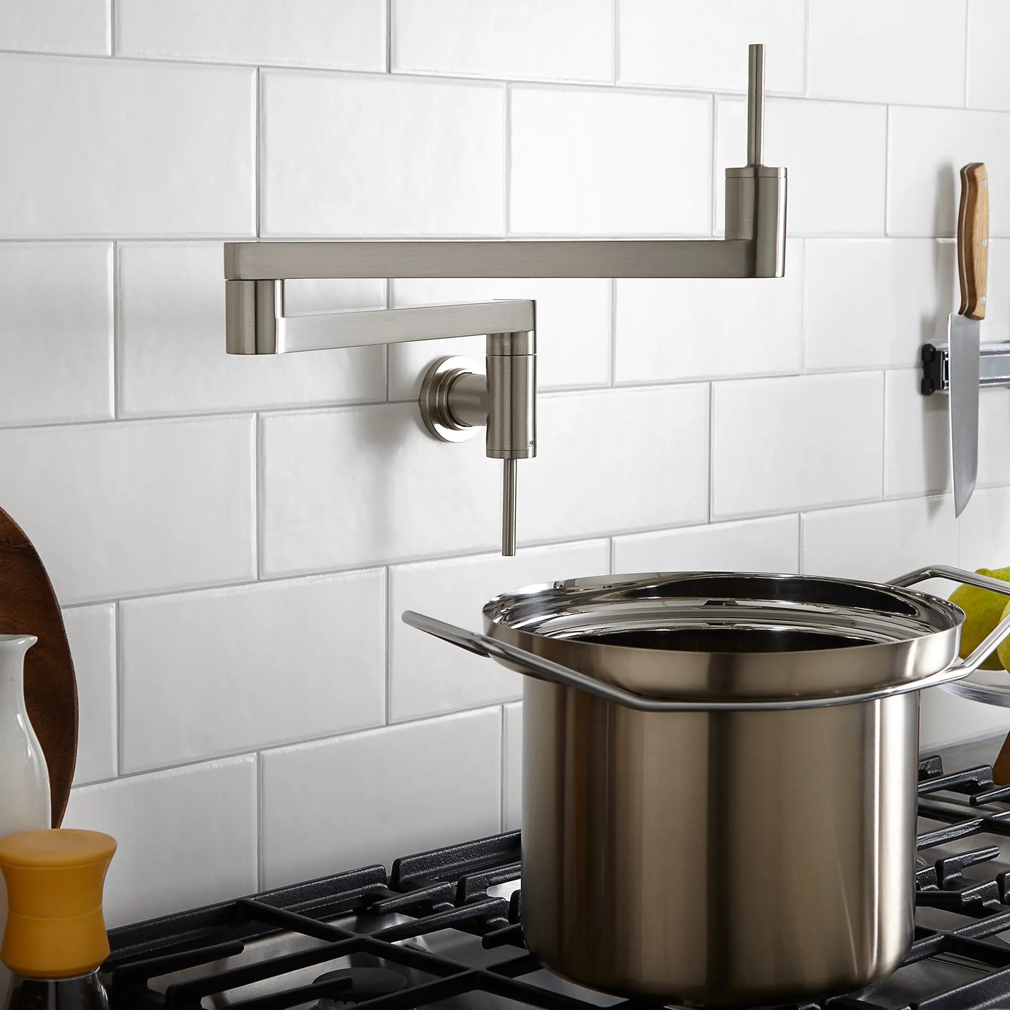 Remplisseur de cuisine Contemporain // ULTRA STEEL // 40771_D35401900.355_01_0_CDNwebp.webp