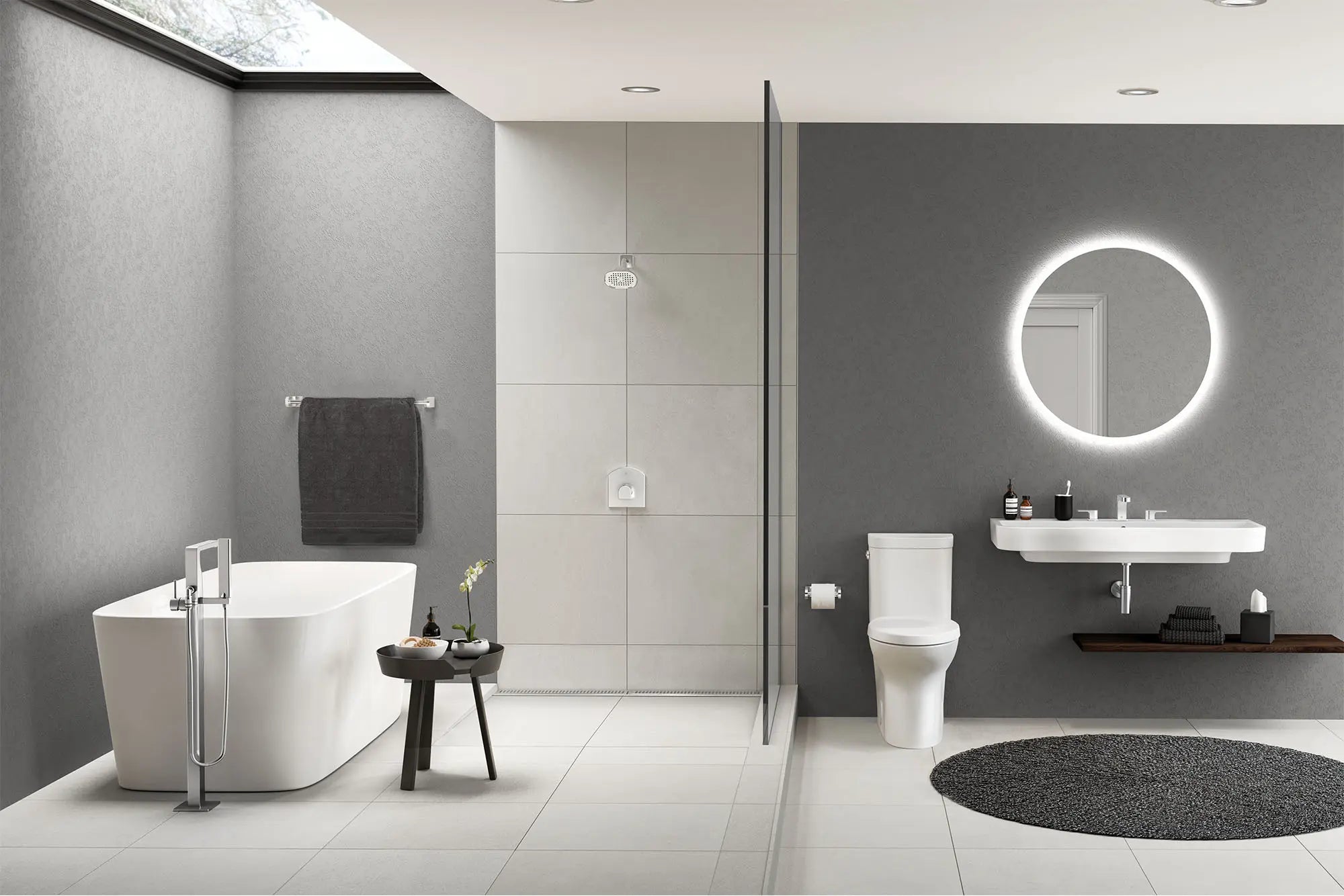 Robinet de bain à installation au plancher Carré avec à douchette et poignée à levier // CHROME POLI // 86185_B-D3590090C100_D12536014415_D20077008415_D22690A109415_CDNwebp.webp