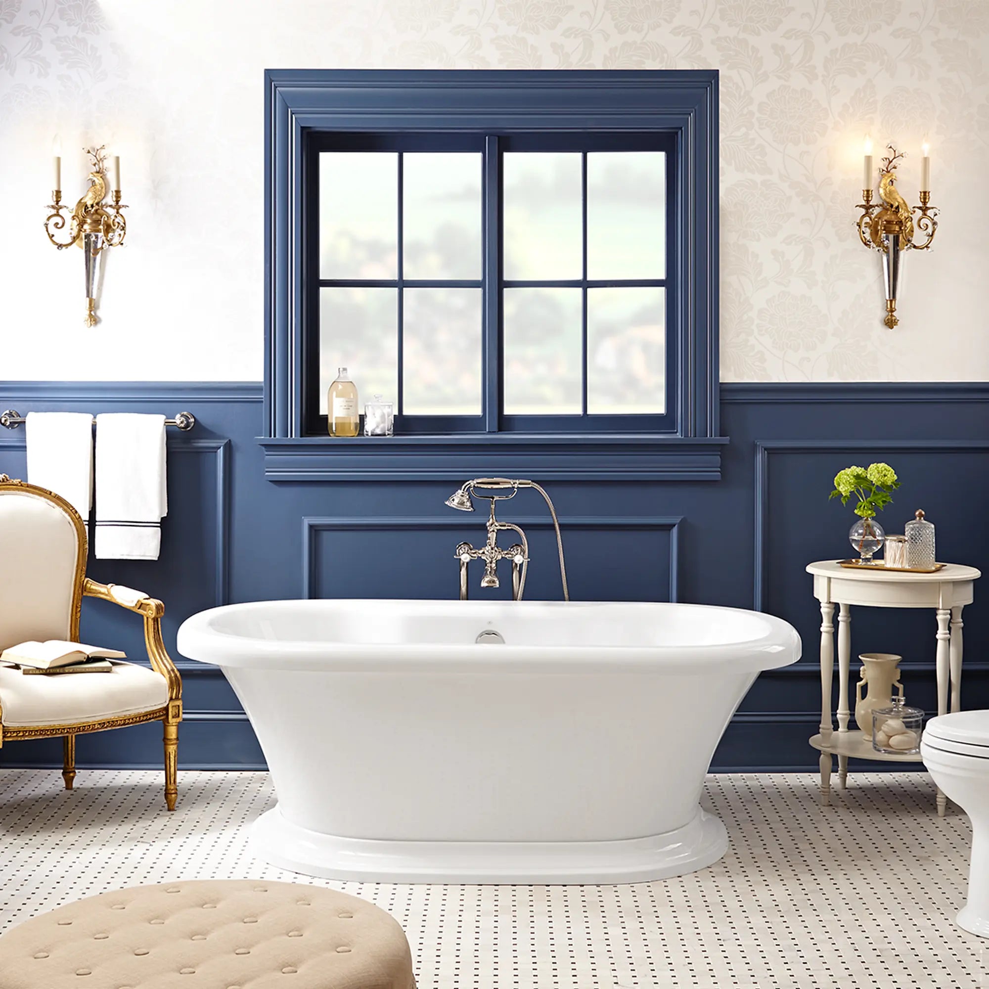 Toilette St. George, 2 pièces à cuvette allongée à hauteur de chaise avec siège // CANVAS WHITE // 88556_C_D2215AA104415_CDNwebp.webp